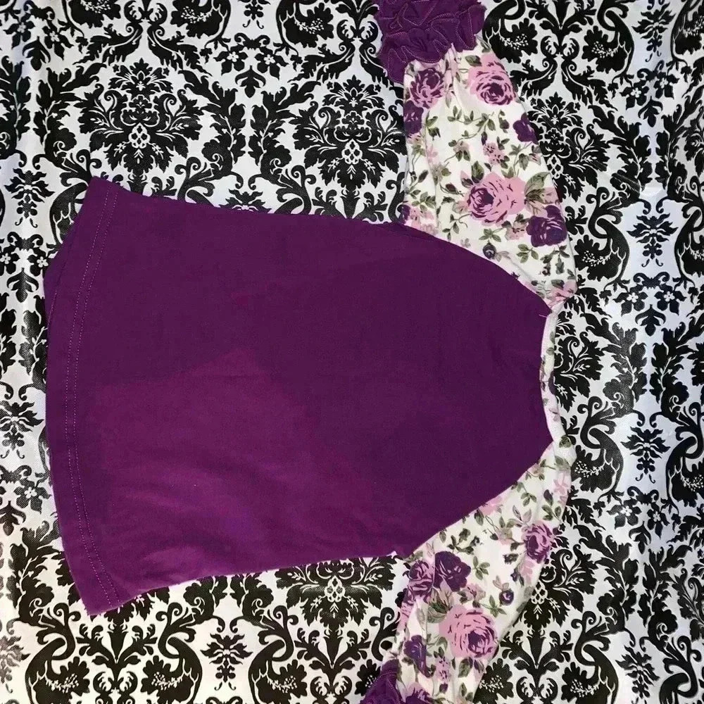 RUFFLE SLEEVE TOP SZ SMALL ✂️ROCK BOTTOM PRICE✂️